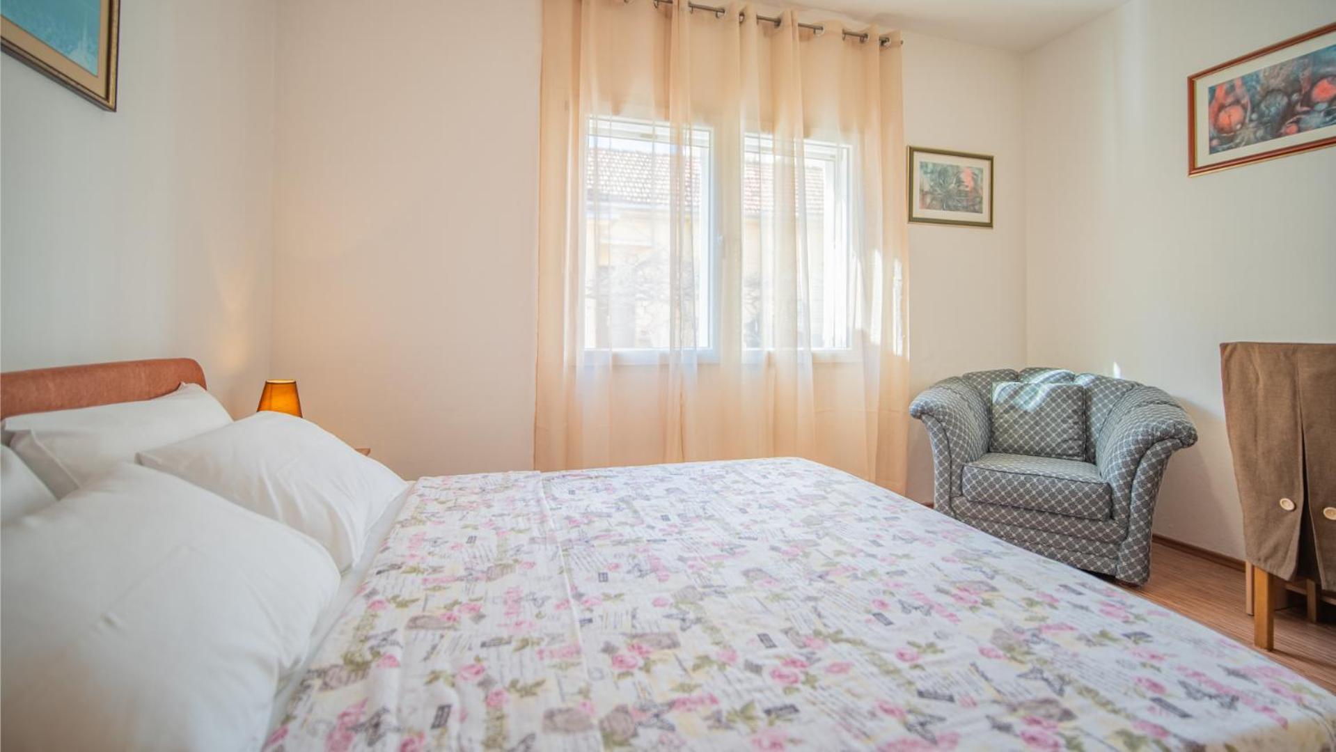 Apartmani Ana تيفات المظهر الخارجي الصورة