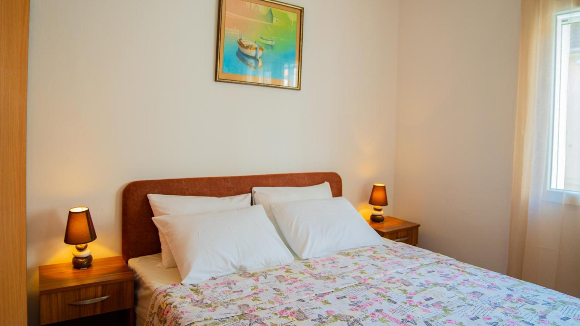 Apartmani Ana تيفات المظهر الخارجي الصورة